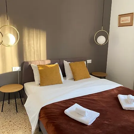 Charming In A Duplex With Garden & Balcony Appartement *
